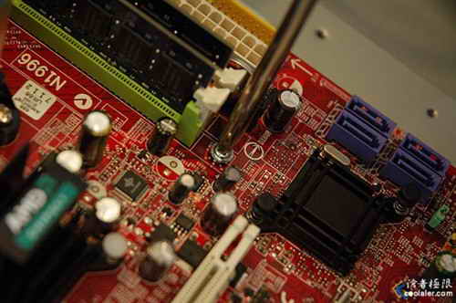 菜鳥成長手冊:手把手教你如何組裝電腦(2)